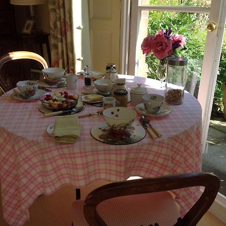 Brunton Farmhouse Hotel Collingbourne Kingston Eksteriør billede