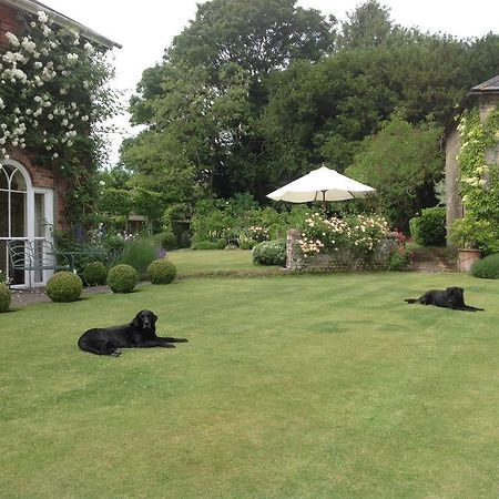 Brunton Farmhouse Hotel Collingbourne Kingston Eksteriør billede