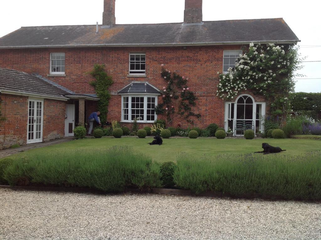 Brunton Farmhouse Hotel Collingbourne Kingston Eksteriør billede